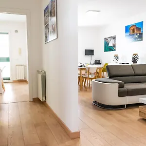 https://diana-holiday-home.sicilyhotelsitaly.net