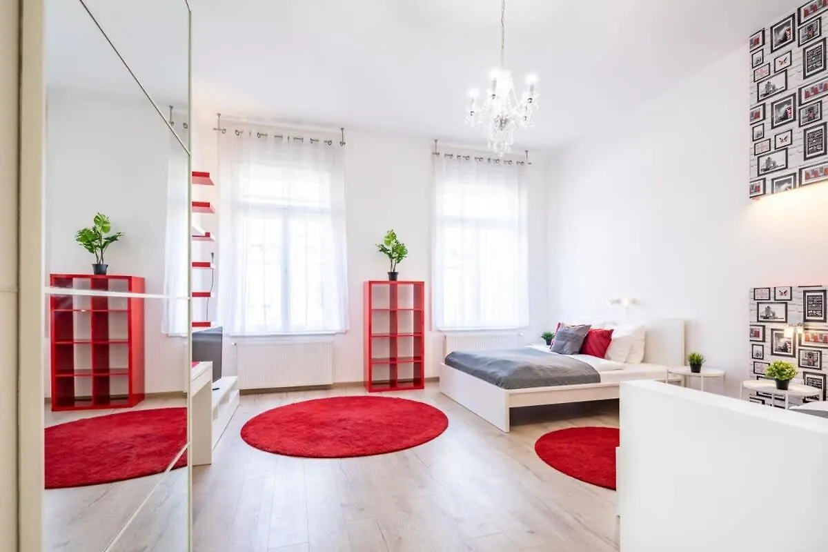 Super Central Convenient Apartment Budapest