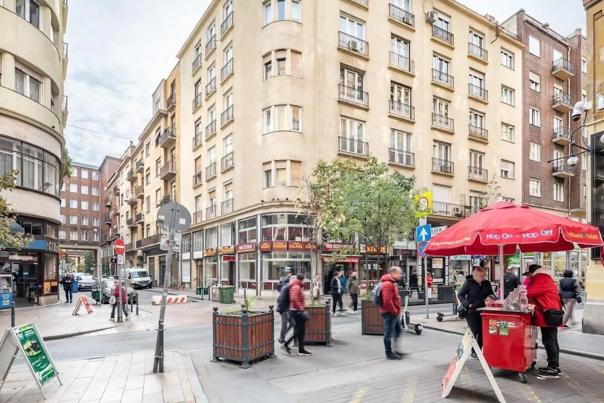 Super Central Convenient Apartment Budapest